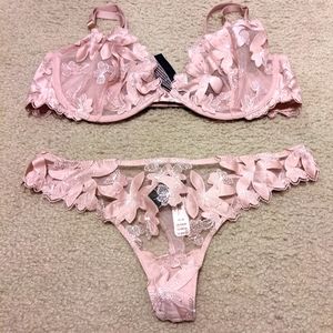 Pink flower lingerie set
